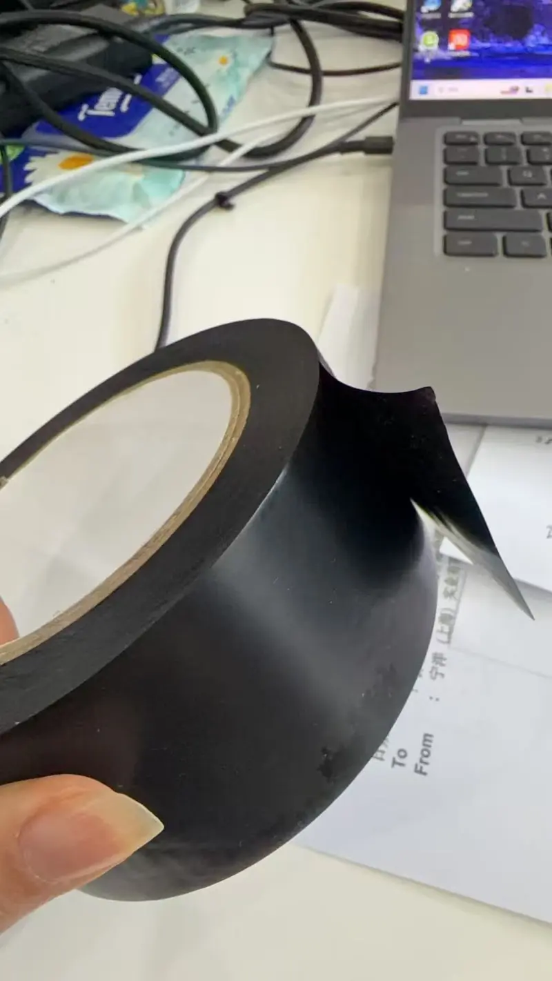 Да ли су платнена трака и „лепак за крпу“ исти производ?